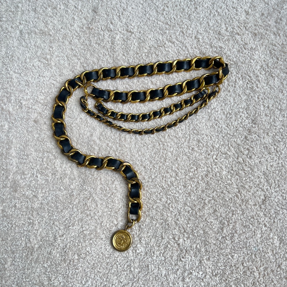 CHANEL authentic fabulous heavy gold plated belt!